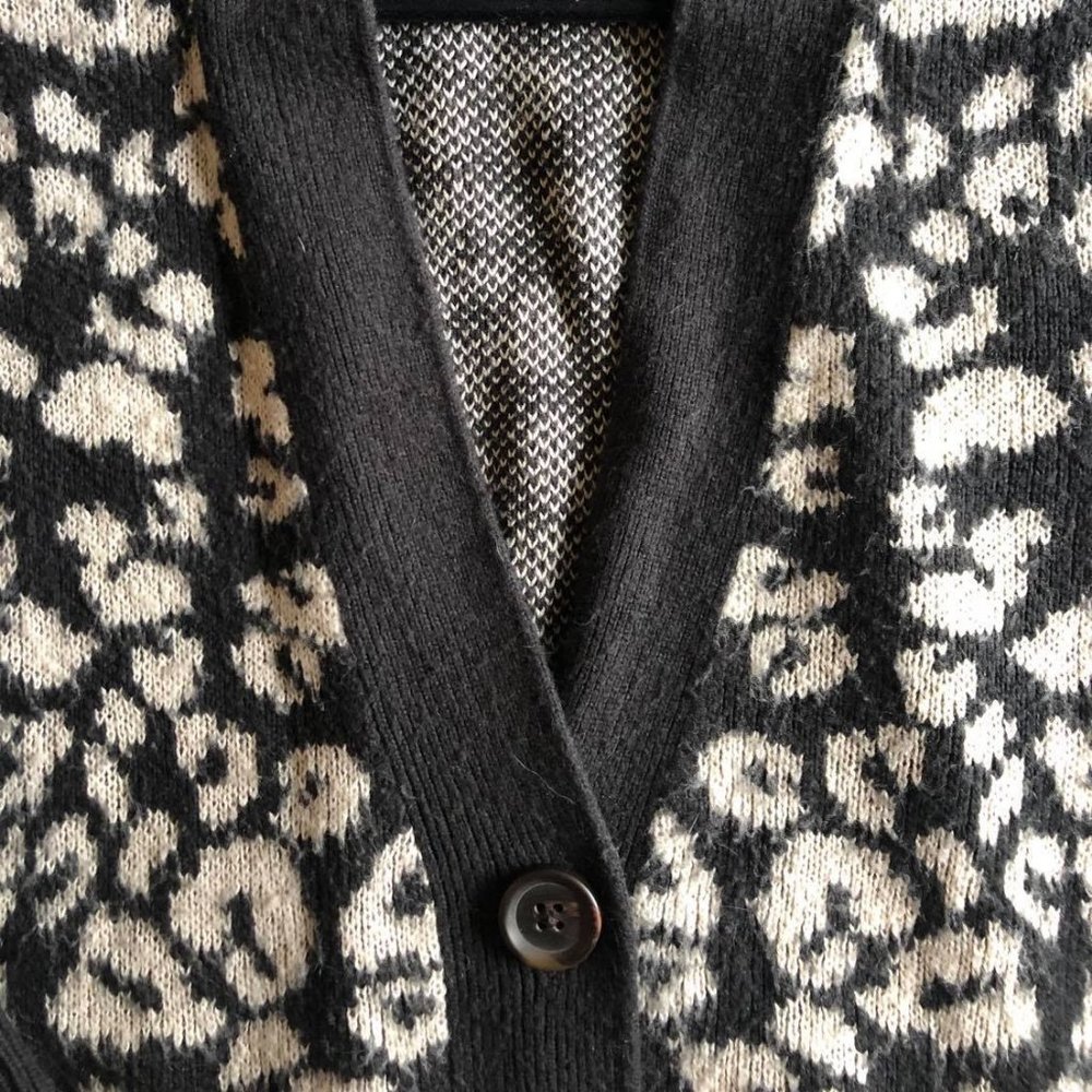 XS Leopard Fuzzy Cardigan | Universal Threads